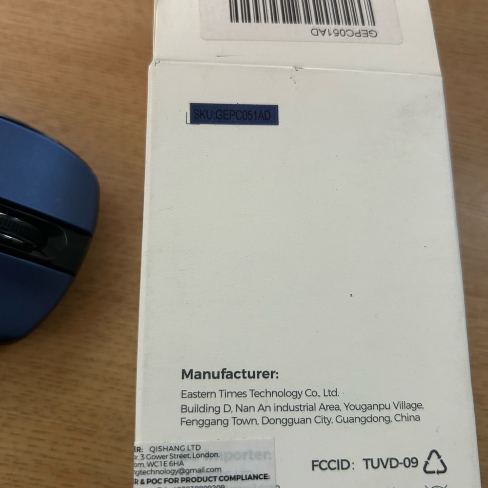 Ergonomic Black Wireless Mouse with Model D-09 - Picture 5 of 7